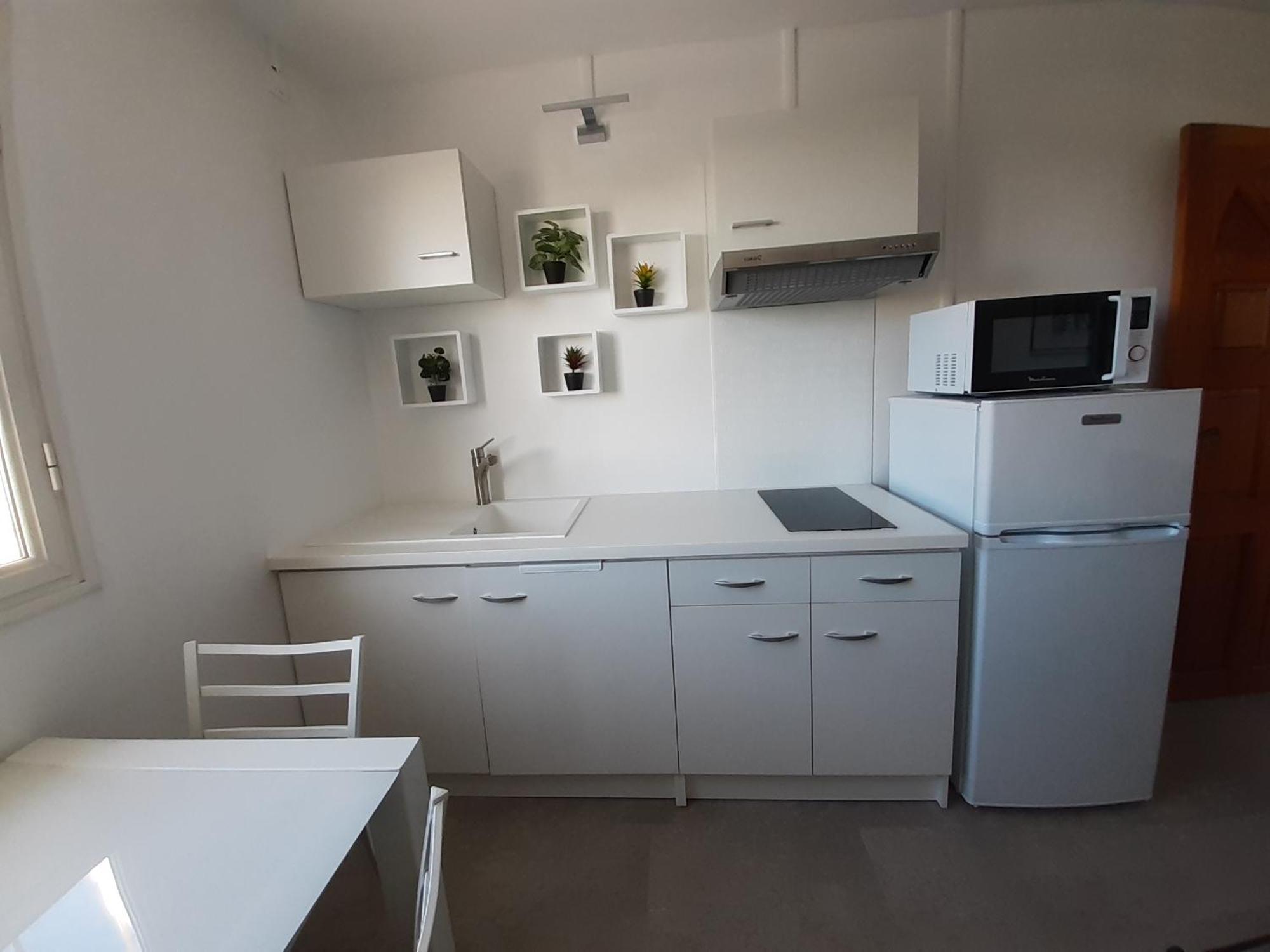 Joli Appartement, Piscine, Jacuzzi Sainte-Suzanne Bagian luar foto