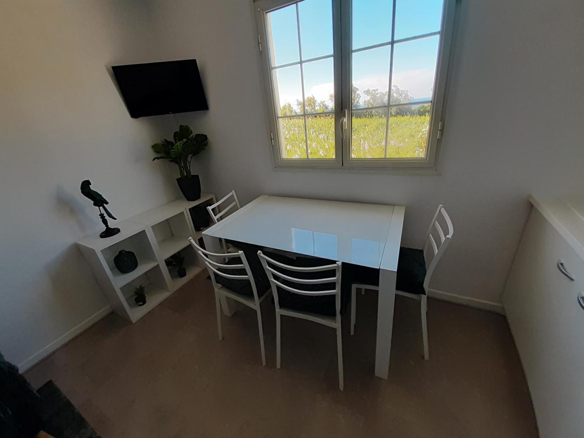 Joli Appartement, Piscine, Jacuzzi Sainte-Suzanne Bagian luar foto