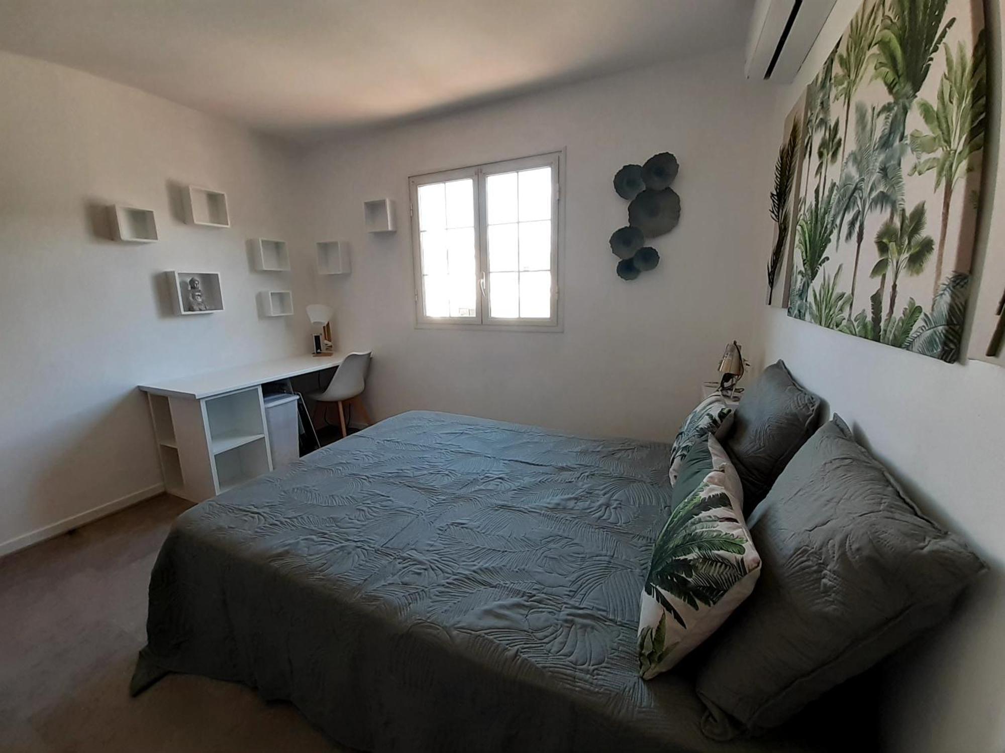 Joli Appartement, Piscine, Jacuzzi Sainte-Suzanne Bagian luar foto