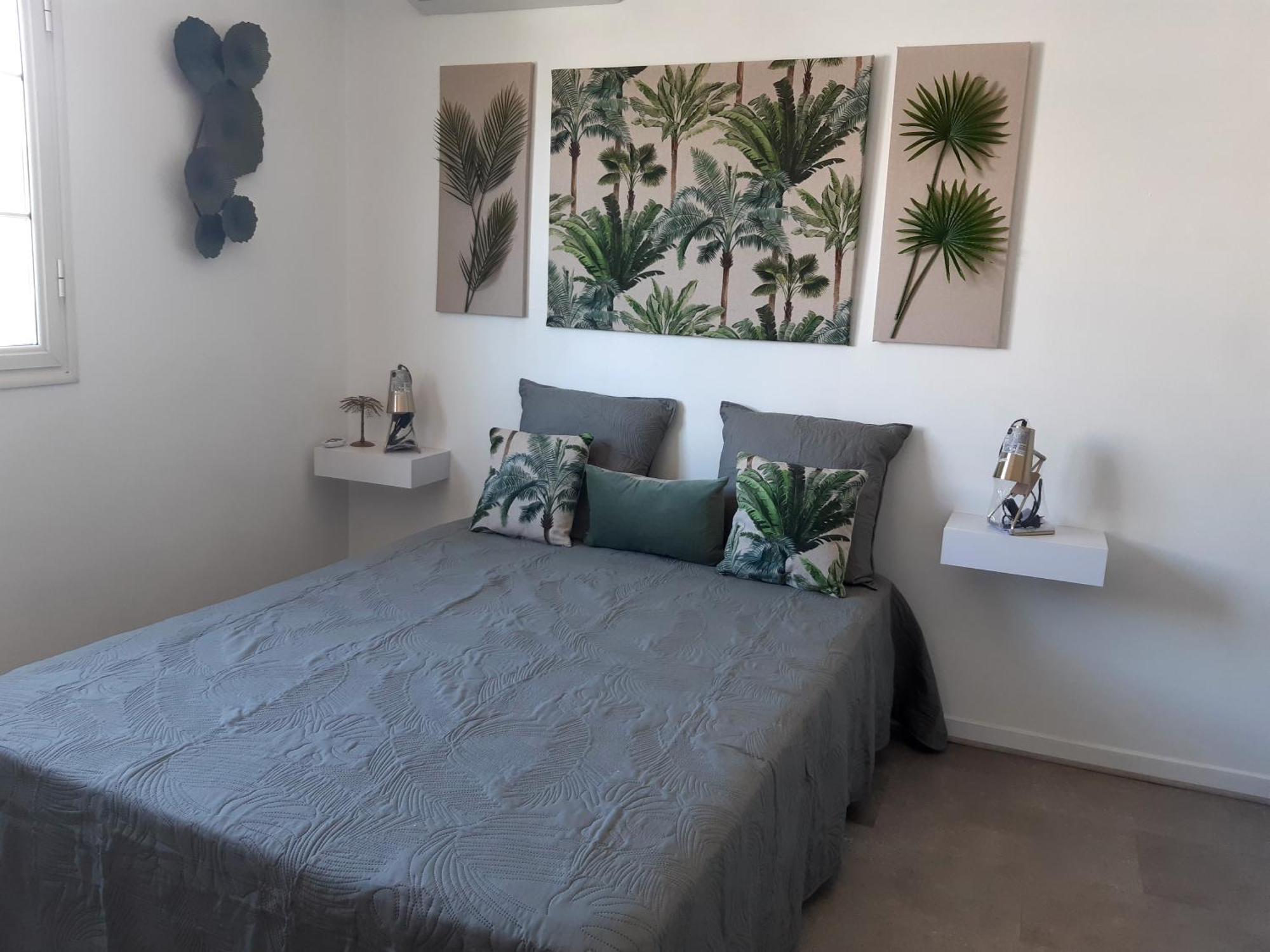 Joli Appartement, Piscine, Jacuzzi Sainte-Suzanne Bagian luar foto